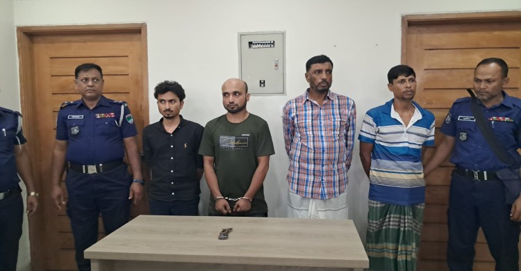 ‎বাগেরহাটে আইনজীবী হ/ত্যা মাম/লার প্রধান আ/সা/মিসহ গ্রেপ্তার ৪