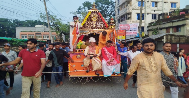 সাতক্ষীরায় ধর্মীয় ভাবগাম্ভীর্যে শ্রীশ্রী জগন্নাথদেবের উল্টো রথযাত্রা সম্পন্ন