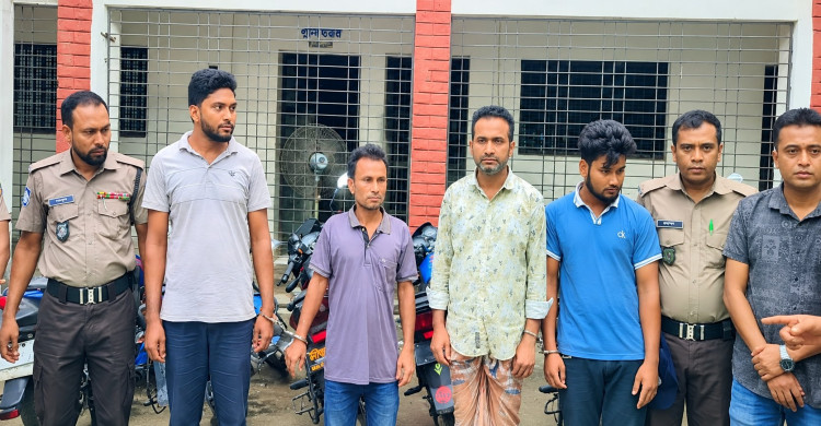 পুলিশের বাইক চুরি করতে গিয়ে ধরা, উদ্ধার ৯ মোটরসাইকেল
