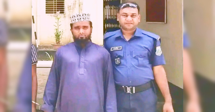 নওগাঁয় ছাত্রীকে যৌন নিপীড়নের চেষ্টার অভিযোগে মাদ্রাসা শিক্ষক গ্রেপ্তার