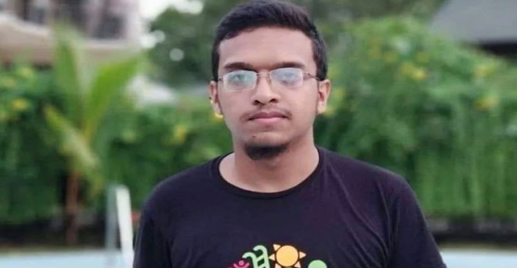 আবরার ফাহাদের ৭ম শাহাদতবার্ষিকী: রায়ের অপেক্ষায় পরিবার, পলাতক তিন আসামিকে নিয়ে ক্ষোভ