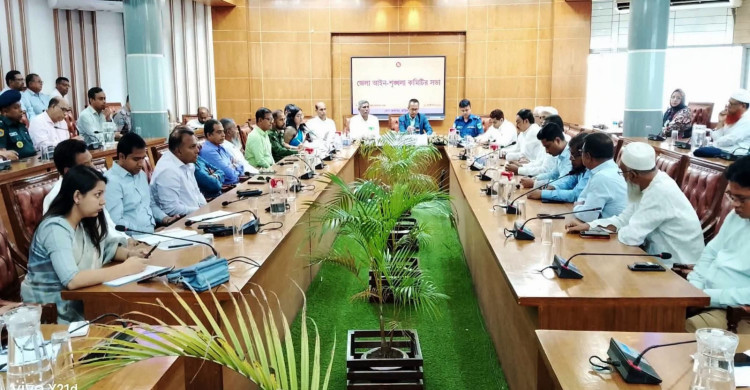 ফরিদপুরে আইনশৃঙ্খলা কমিটির সভা, দুর্গাপূজার নিরাপত্তা ও যানজট নিরসনে গুরুত্ব