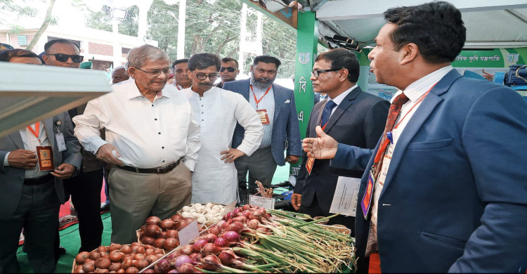 কৃষিপণ্যের ন্যায্যমূল্য নিশ্চিত করতে সংরক্ষণ ও গবেষণায় গুরুত্ব দিলেন রাষ্ট্রপতি