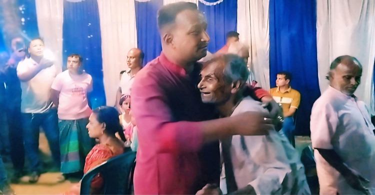 সিংজুরীতে দুর্গোৎসবের শেষ দিন পর্যন্ত সনাতন ধর্মাবলম্বীদের পাশে থাকার ঘোষণা দিলেন চেয়ারম্যান মিঠু