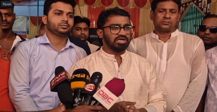 জামায়াতের আমির মাঝে মধ্যে আউল-ফাউল বক্তব্য দিচ্ছেন : রাশেদ খাঁন