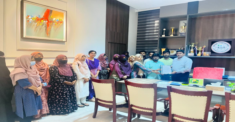 ‎কুবি শিক্ষার্থী ফারজানার মৃত্যুর সুষ্ঠু তদন্তের দাবিতে কুবি উপাচার্যকে স্মারকলিপি