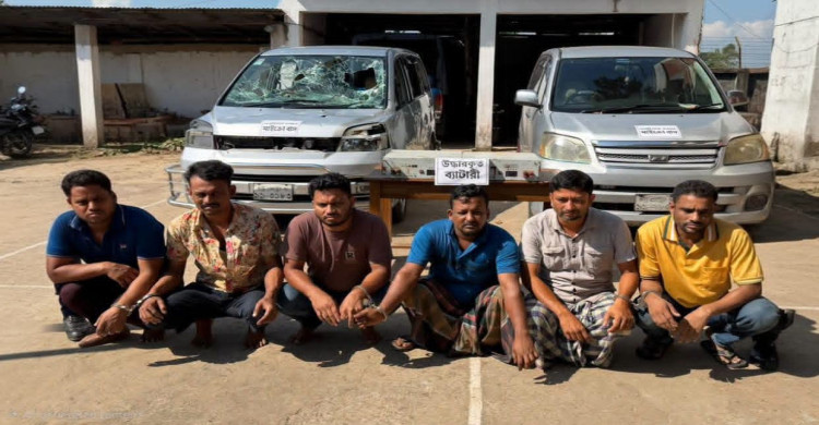 চট্রগ্রামে মোবাইল টাওয়ারের ব্যাটারি চুরির আন্তজেলা চক্রের ৬ সদস্য গ্রেপ্তার