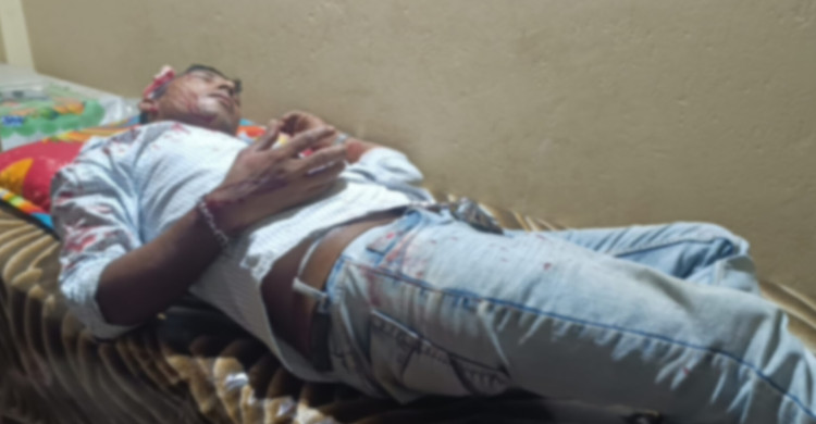 হরিরামপুরে মন্দির কমিটির সম্পাদককে পিটিয়ে জখমের অভিযোগ