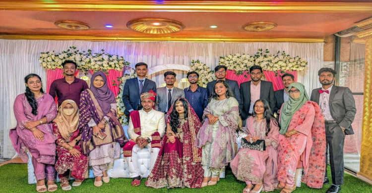 ইসরাতের বিয়েতে আমরা ১৩ জন ব্রাহ্মণবাড়িয়ায়,মেলেনি মারামারির দেখা!