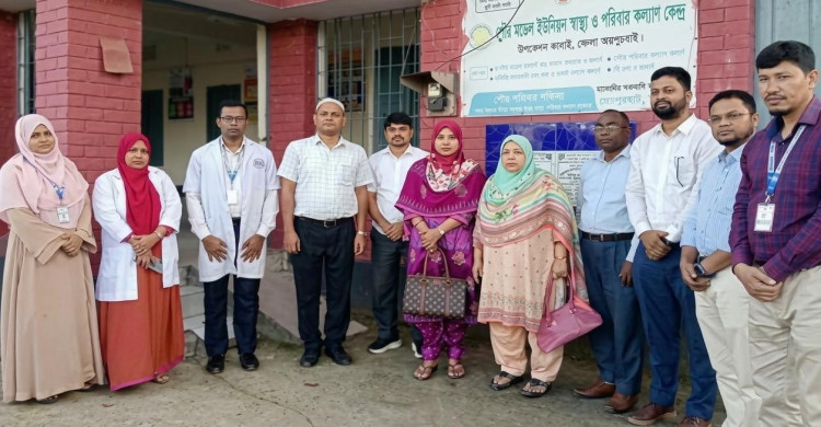 জয়পুরহাটে স্বাস্থ্য ও পরিবার কল্যাণ কেন্দ্র পরিদর্শনে মাহফুজ খানম
