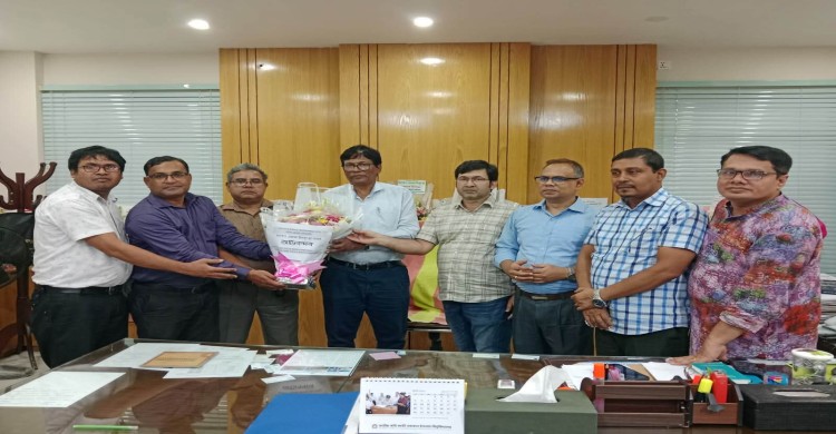 নবনিযুক্ত ট্রেজারার অধ্যাপক ড. মোহাম্মদ ইমদাদুল হুদাকে সাদা দল ও ইউট্যাবের অভিনন্দন