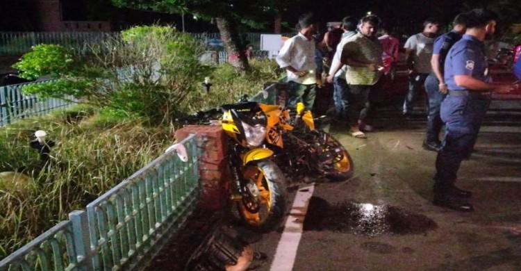 গোপালগঞ্জ সড়ক দুর্ঘটনায় প্রাণ গেল স্কুলছাত্রের, আহত ২