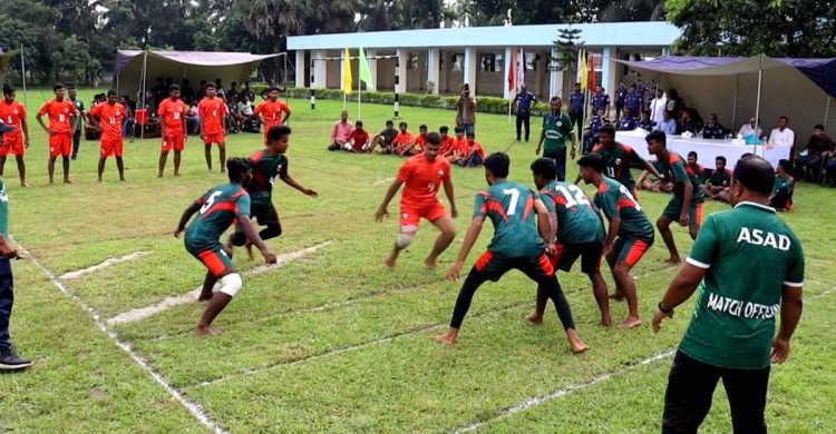 পঞ্চগড়ে অপরাধ ও মাদক থেকে তরুণদের দূরে রাখতে পুলিশের কাবাডি প্রতিযোগিতা