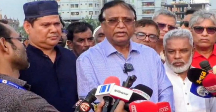 সোনারগাঁও কাঁচপুরের বাস টার্মিনাল দ্রুত সম্পন্ন হওয়ার আশ্বাস দিলেন ডিএসসিসি