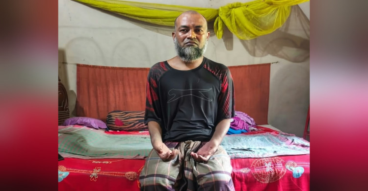 ক্ষেতলালের খড়িকাটা গ্রামের কাউছার বাঁচতে চান