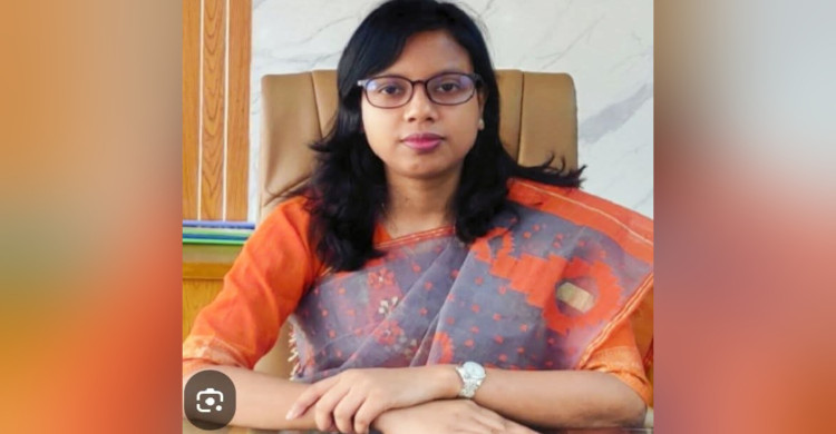 জেলা প্রশাসক গোল্ডকাপে পাঁচবিবি দলকে উৎসাহ ও খেলা দেখতে মাঠে আসার আহ্বান জানায় অধিনায়ক কাশপিয়া তাসরিন