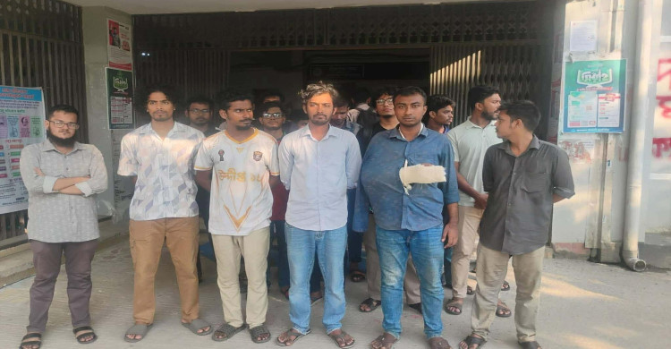 গোবিপ্রবি ছাত্র গণমঞ্চের সদস্যসচিব শাওনের ওপর হামলার প্রতিবাদে বিক্ষোভ মিছিল